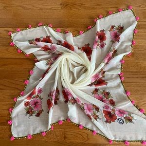 Vintage handmade needle lace scarf🌺